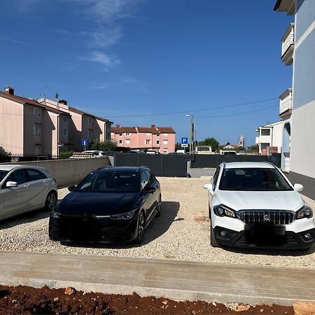Apartments M&M Terzic Poreč Buitenkant foto