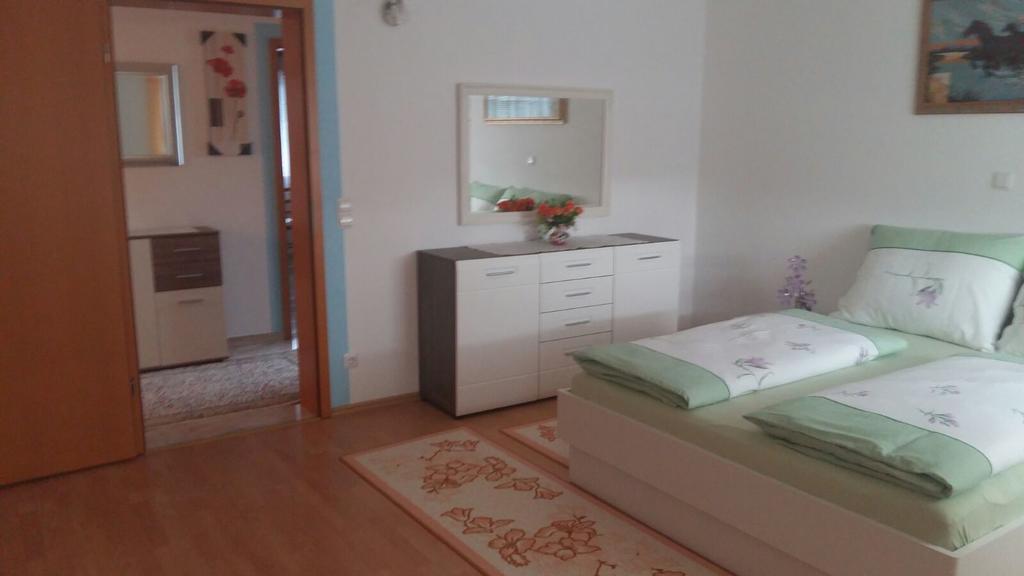 Apartments M&M Terzic Poreč Buitenkant foto